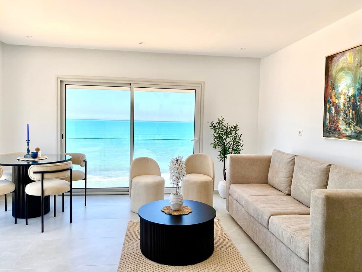 Vue Mer à Couper le Souffle – Appartement S+2 - image 1