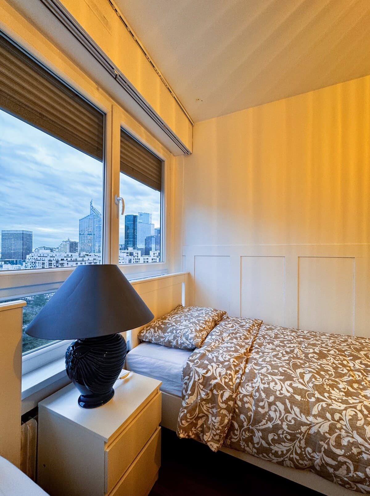 Vue Paris & Accès Direct – Appart 10 pers - image 20