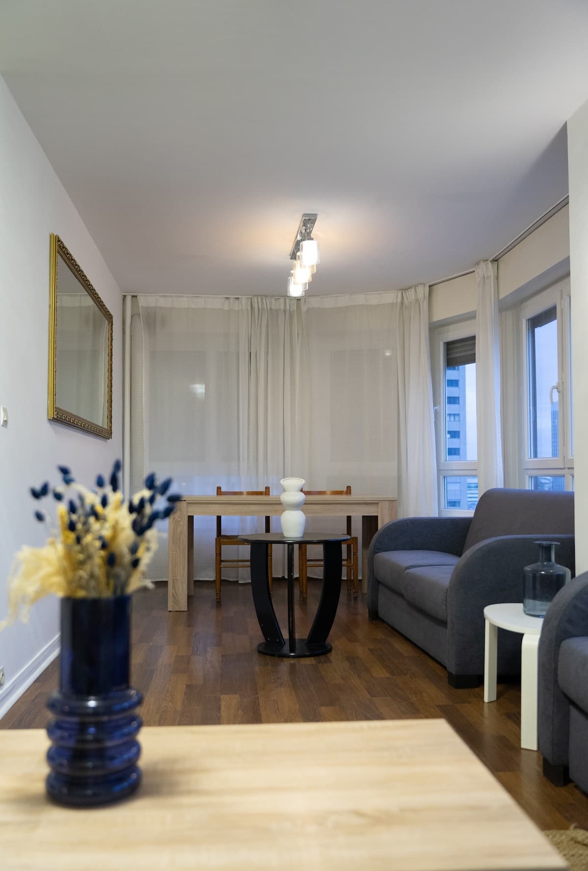 Vue Paris & Accès Direct – Appart 10 pers - image 6