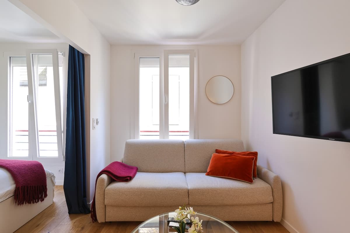 Charmant appartement près de la Tour Eiffel - image 2