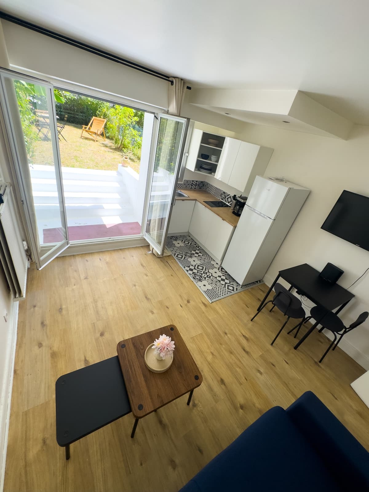 Studio de Charme avec Terrasse-Jardin dans le 17ᵉ - image 4