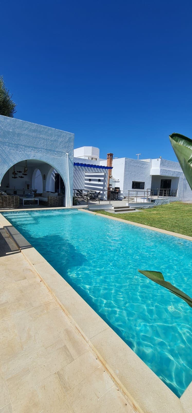 Villa de Rêve – Piscine Privée & Grand Jardin - image 25
