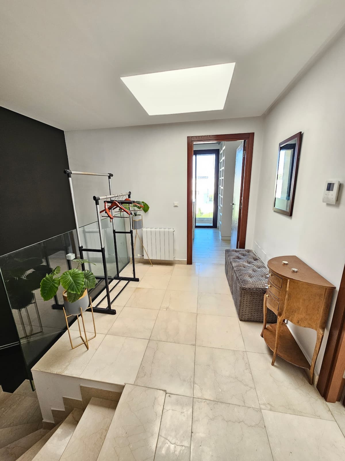 Villa élégante et moderne avec jardin privé - image 77