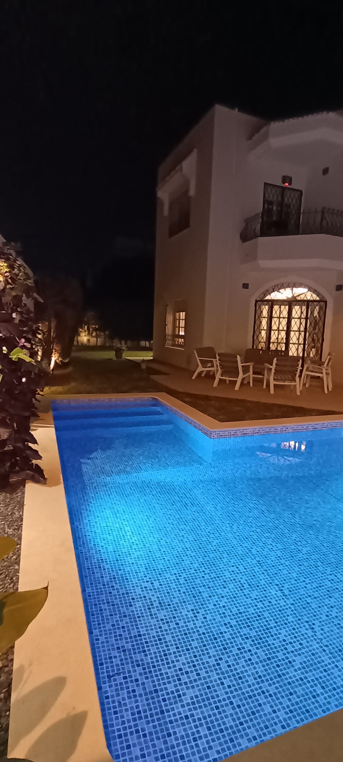 Charmante villa 600m2 avec Grand jardin et piscine - image 39