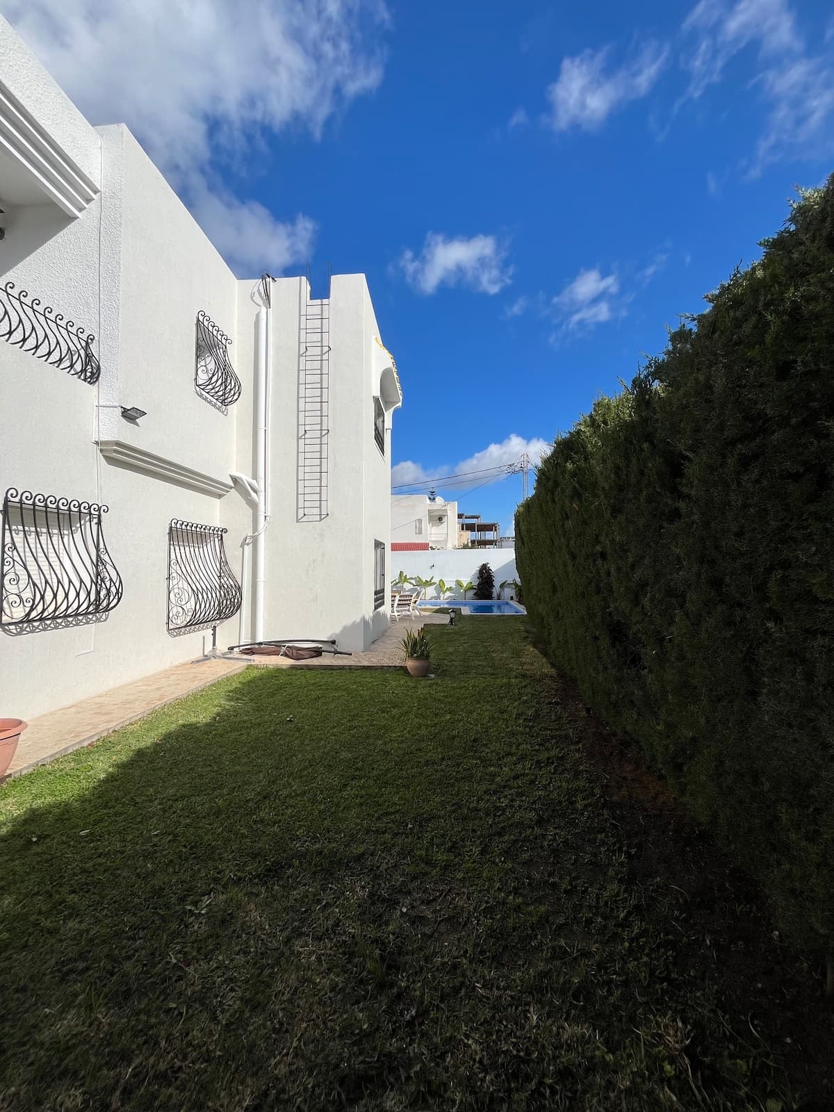 Charmante villa 600m2 avec Grand jardin et piscine - image 30