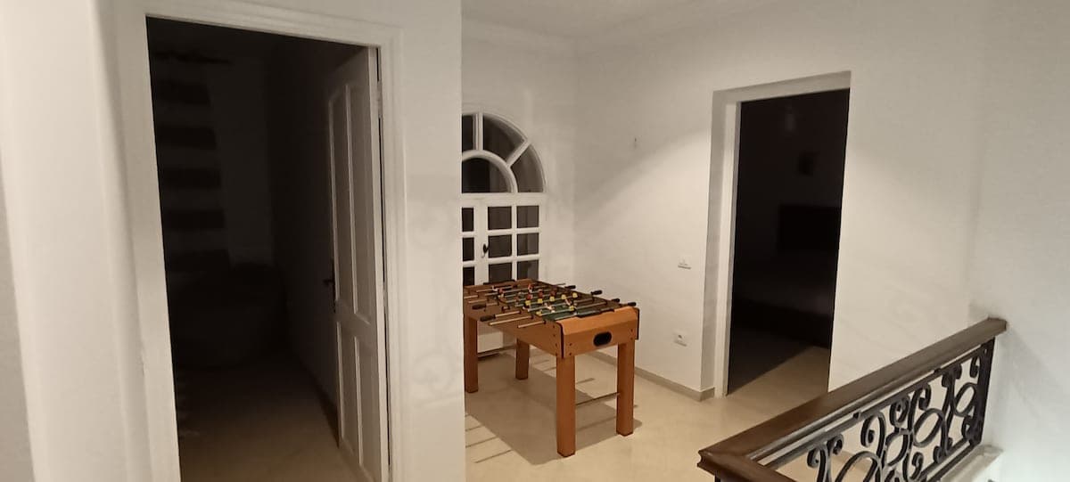 Charmante villa 600m2 avec Grand jardin et piscine - image 50