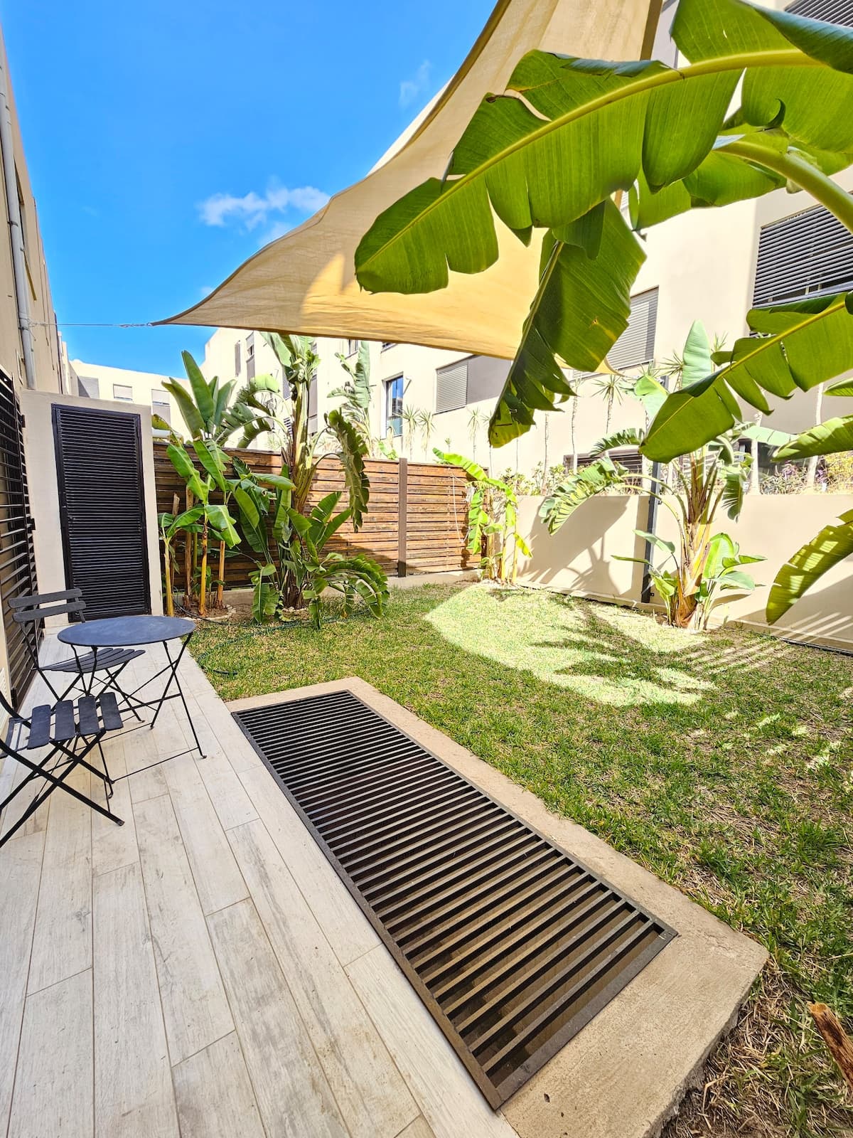 Villa élégante et moderne avec jardin privé - image 69