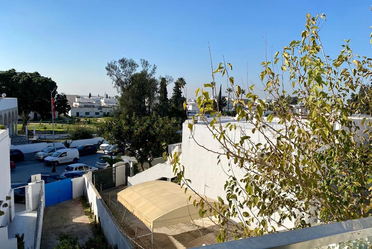 Élégant Appartement en Plein Centre de La Marsa - image 21