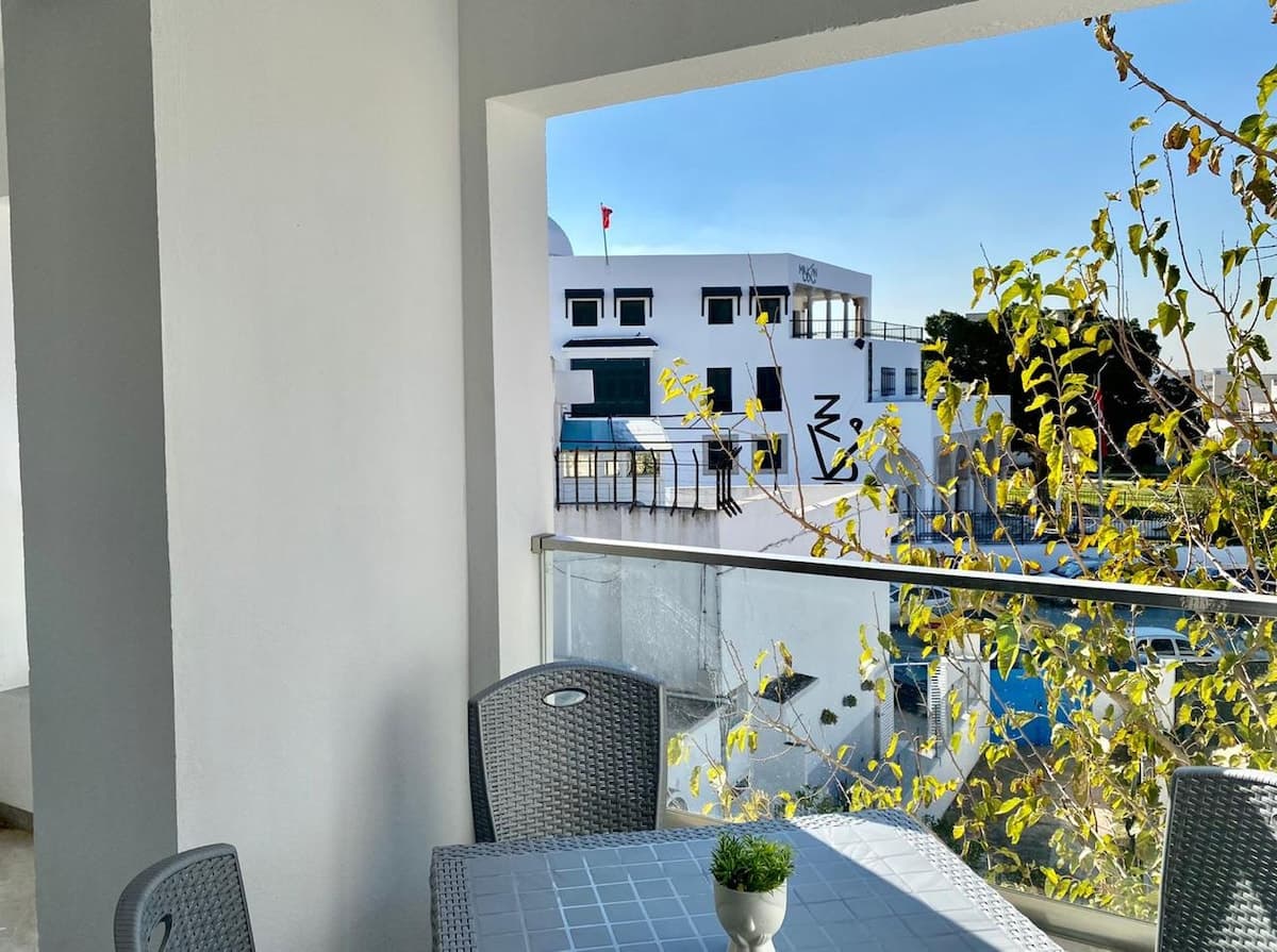 Élégant Appartement en Plein Centre de La Marsa - image 16