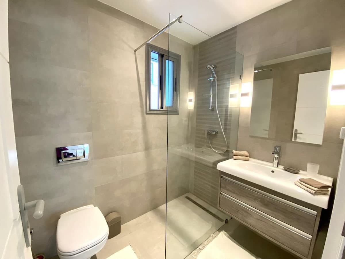 Élégant Appartement en Plein Centre de La Marsa - image 14