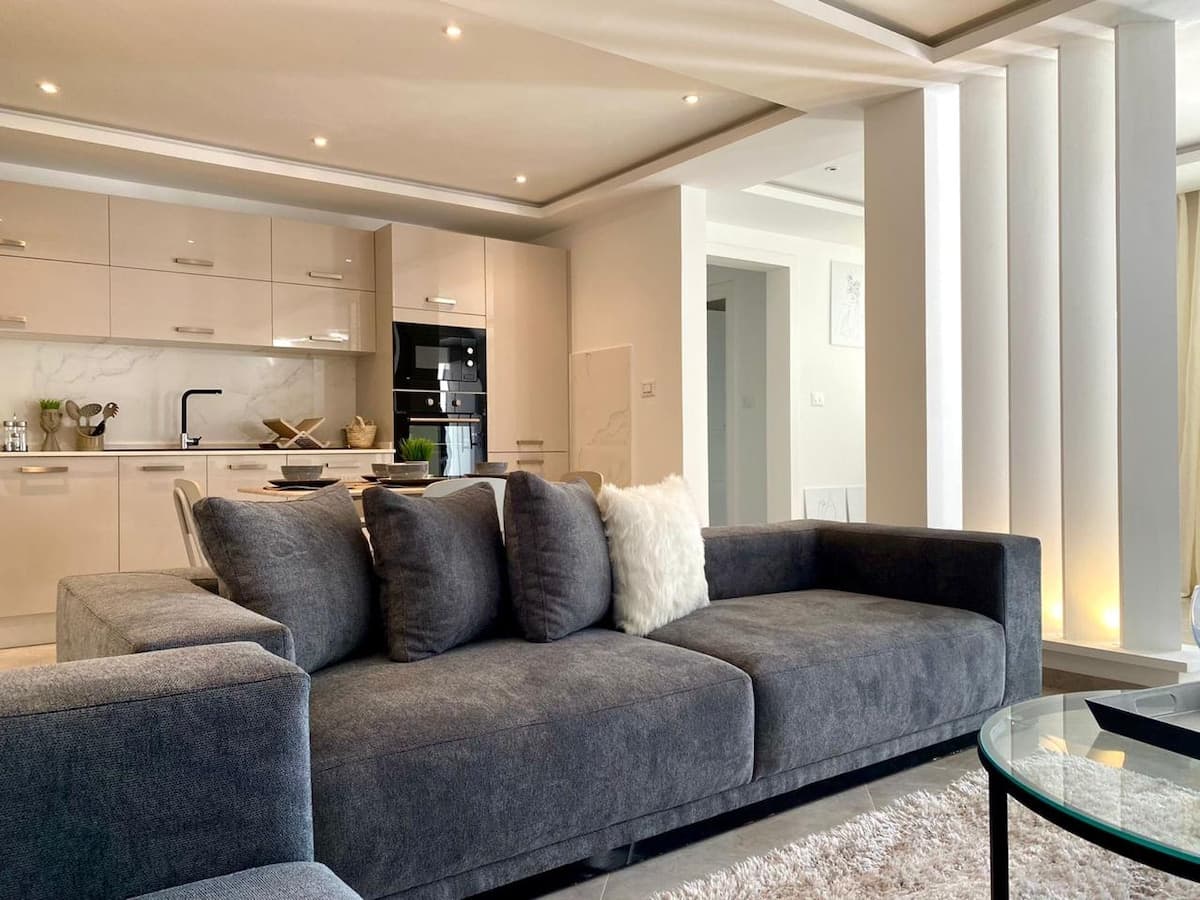 Élégant Appartement en Plein Centre de La Marsa - image 2