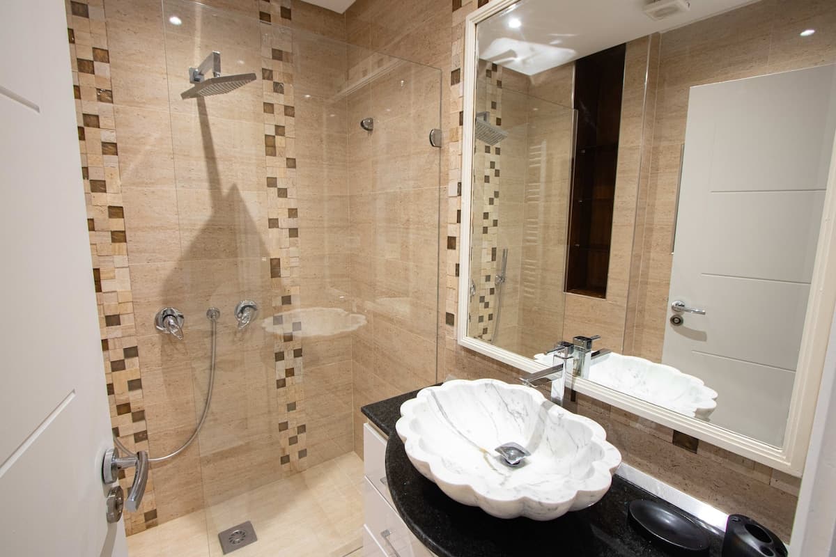 L’onde du Lac - appartement chic avec suite privée - image 13