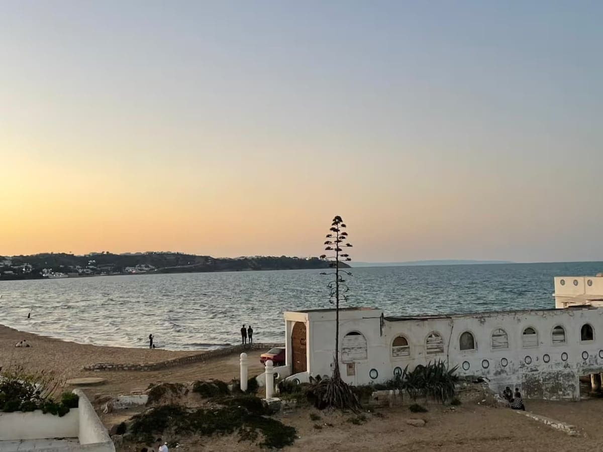 La Vague Bleue – appartement pieds dans l’eau - image 2