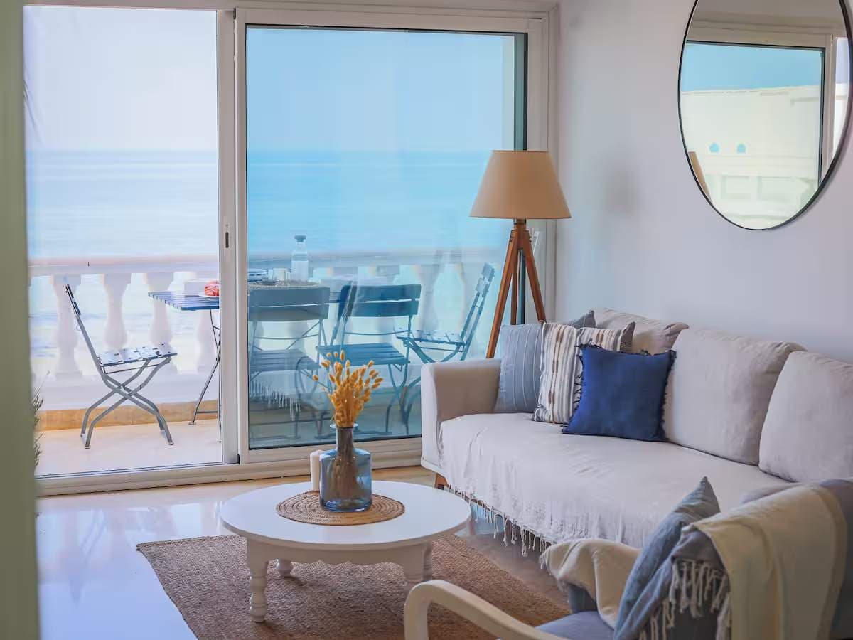 La Vague Bleue – appartement pieds dans l’eau - image 5