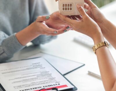 Comment la Gestion Professionnelle Augmente la Valeur des Biens Immobiliers?